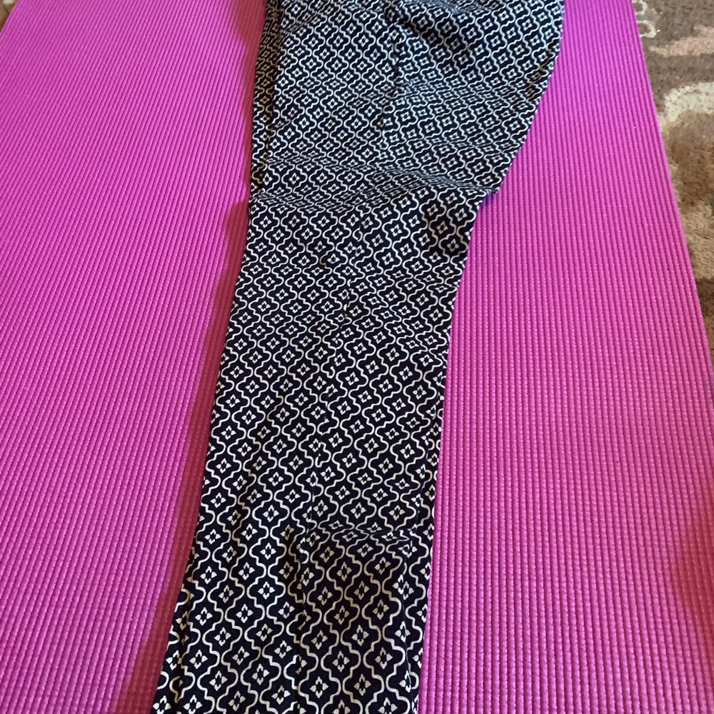 11 pairs of pants like new or new.  Several brands - Picture 13 of 15